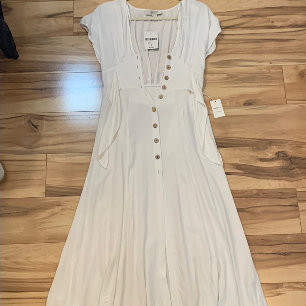 Forever 21 Cream Button-Front Maxi Dress